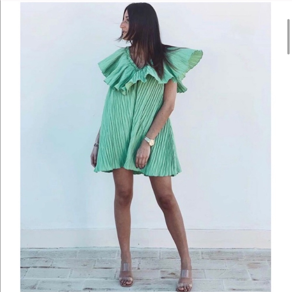 ❌ - Picture 4 of 13